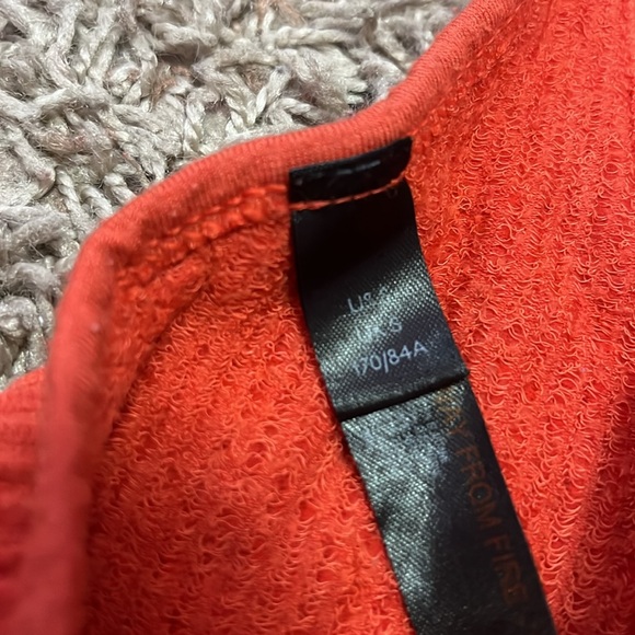 URBAN OUTFITTERS WOMANS TANK - Picture 3 of 5